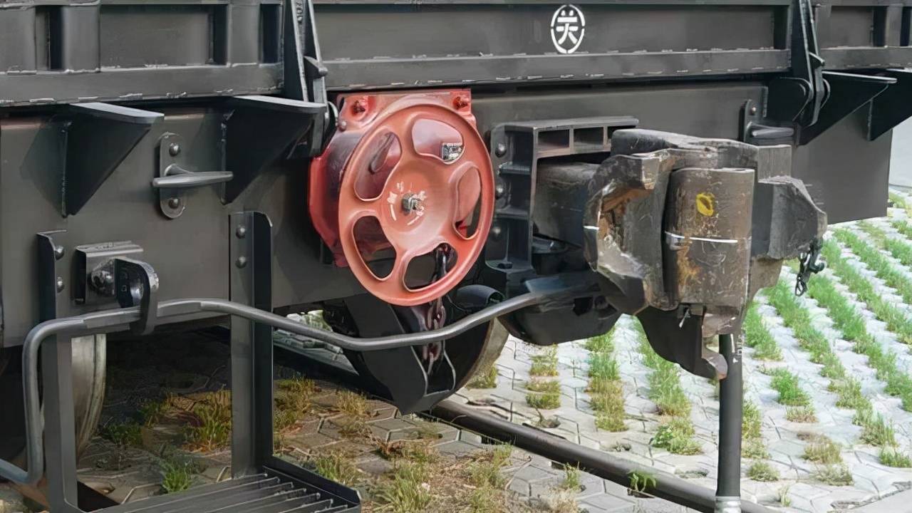 火车车钩缓冲器图片图片