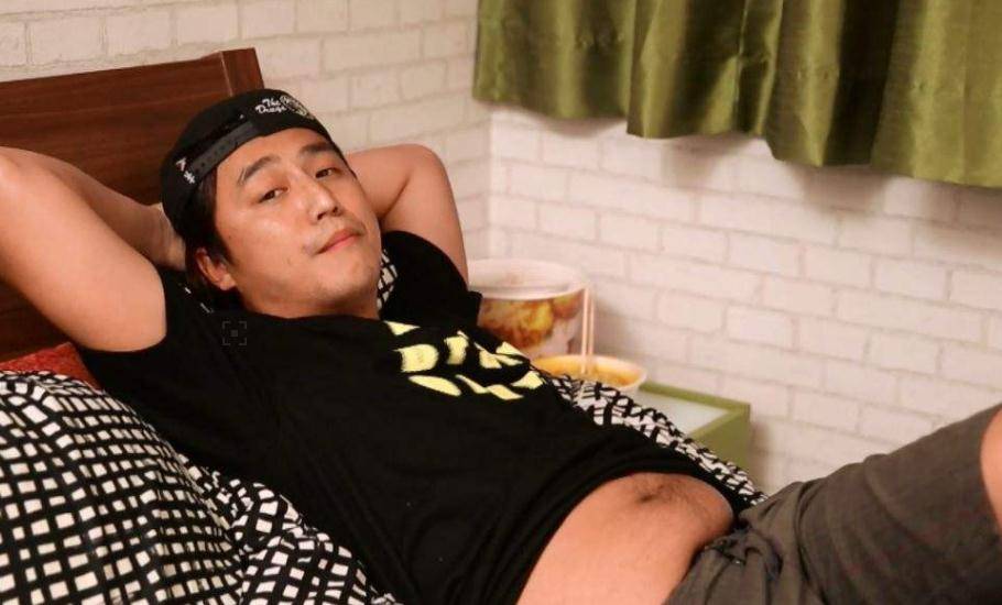 角色|他是演员张建声丨一个肯为角色增重50斤，再减到120斤的“戏痴”