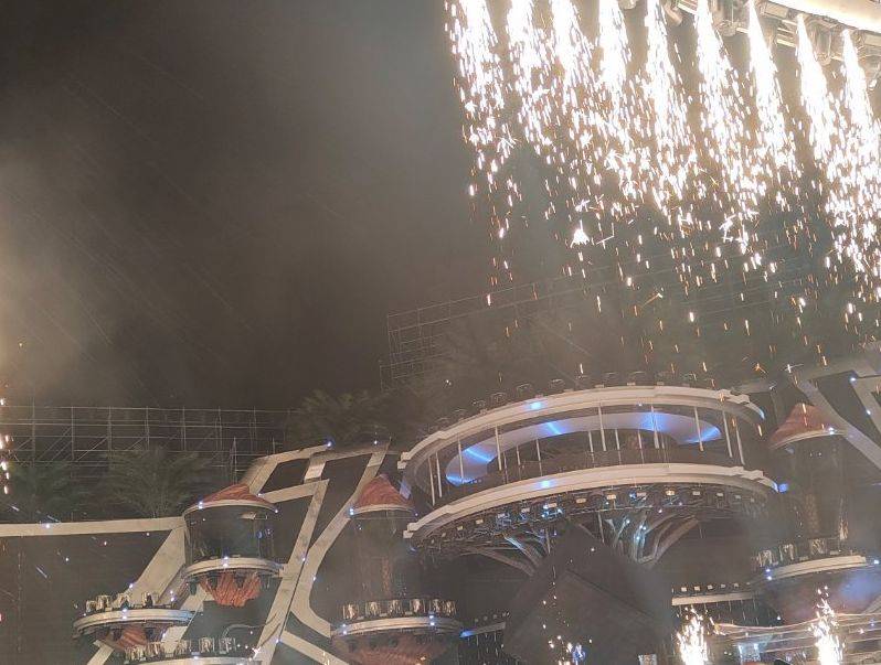 站票|华晨宇演唱会成蹦迪现场,全程站票好评不断,带你沉浸式体验狂欢