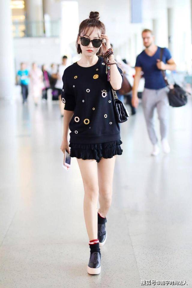 吊带 阚清子带火了一条裙子:蛋糕裙,减龄洋气有气质,不少明星都在穿