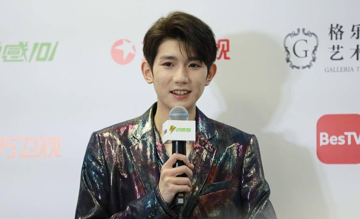 杨洋千|娱乐看点:范丞丞王安宇,杨洋千玺,张新成王源,赵丽颖杨紫