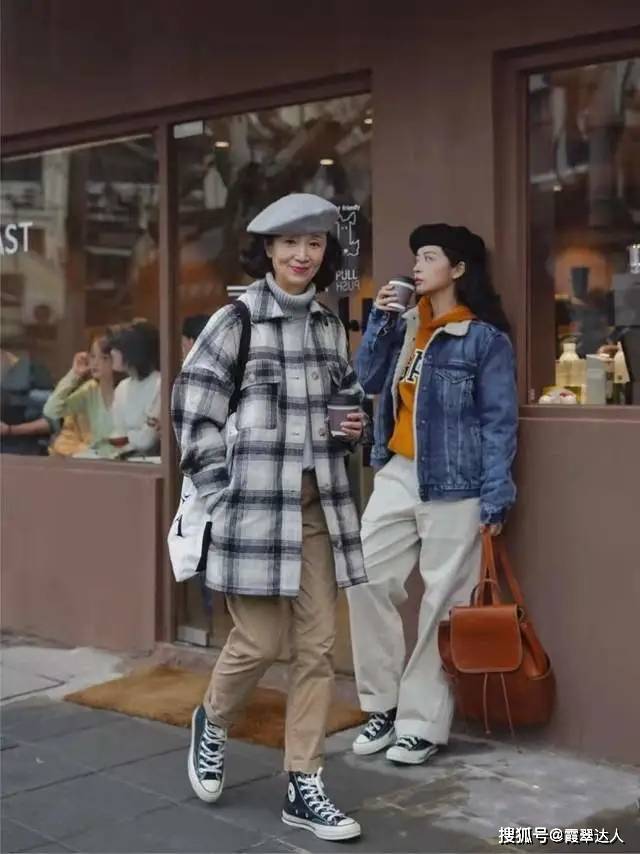 廓形 冬季穿衣“宜厚不宜薄”，40+女人学学三木妈妈的穿搭，更显优雅气质