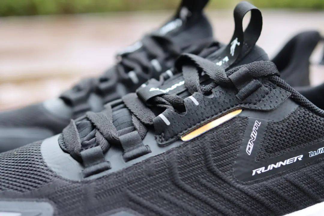 雨天国产超弓虽防水跑鞋，YYDS!