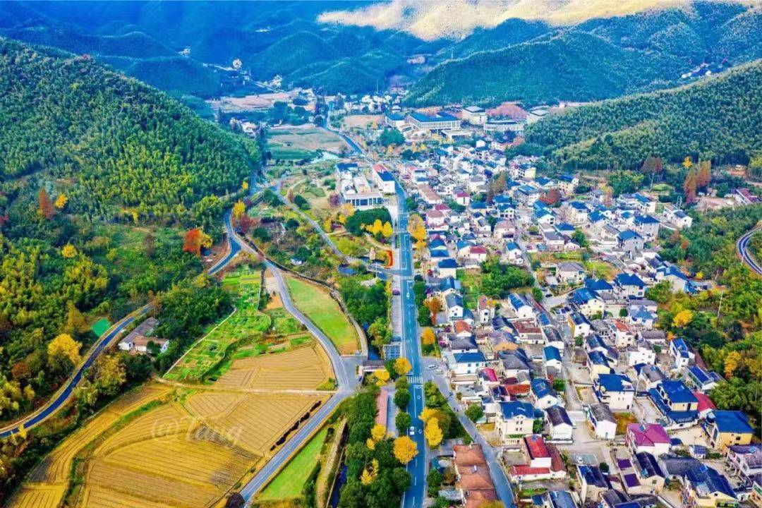 安吉余村村入选首届联合国世界旅游组织最佳旅游乡村