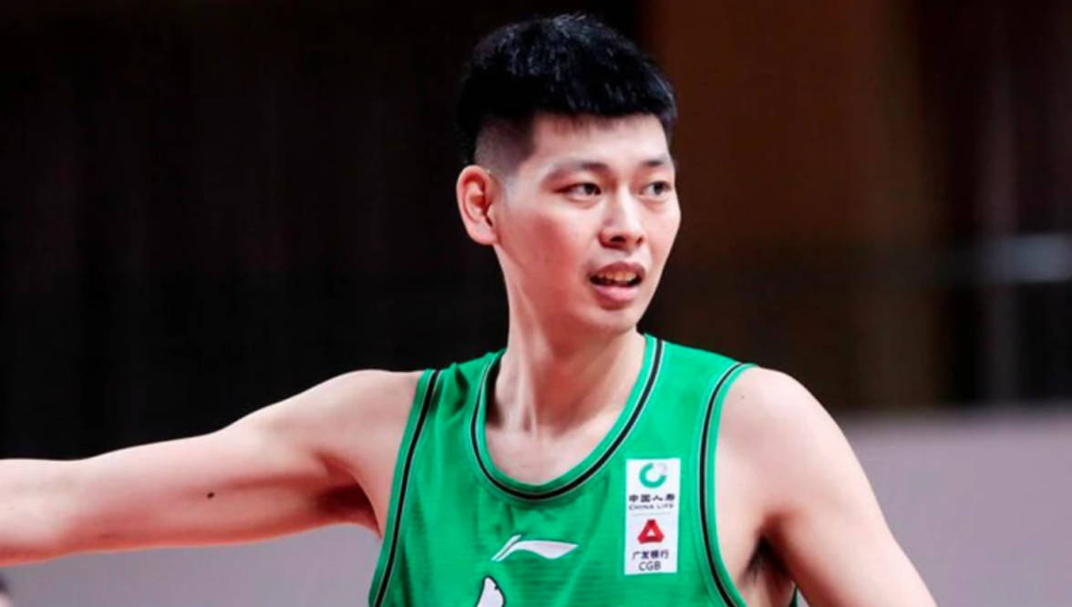 目前中国篮坛最高的十大球员_李慕豪_张兆旭_篮板