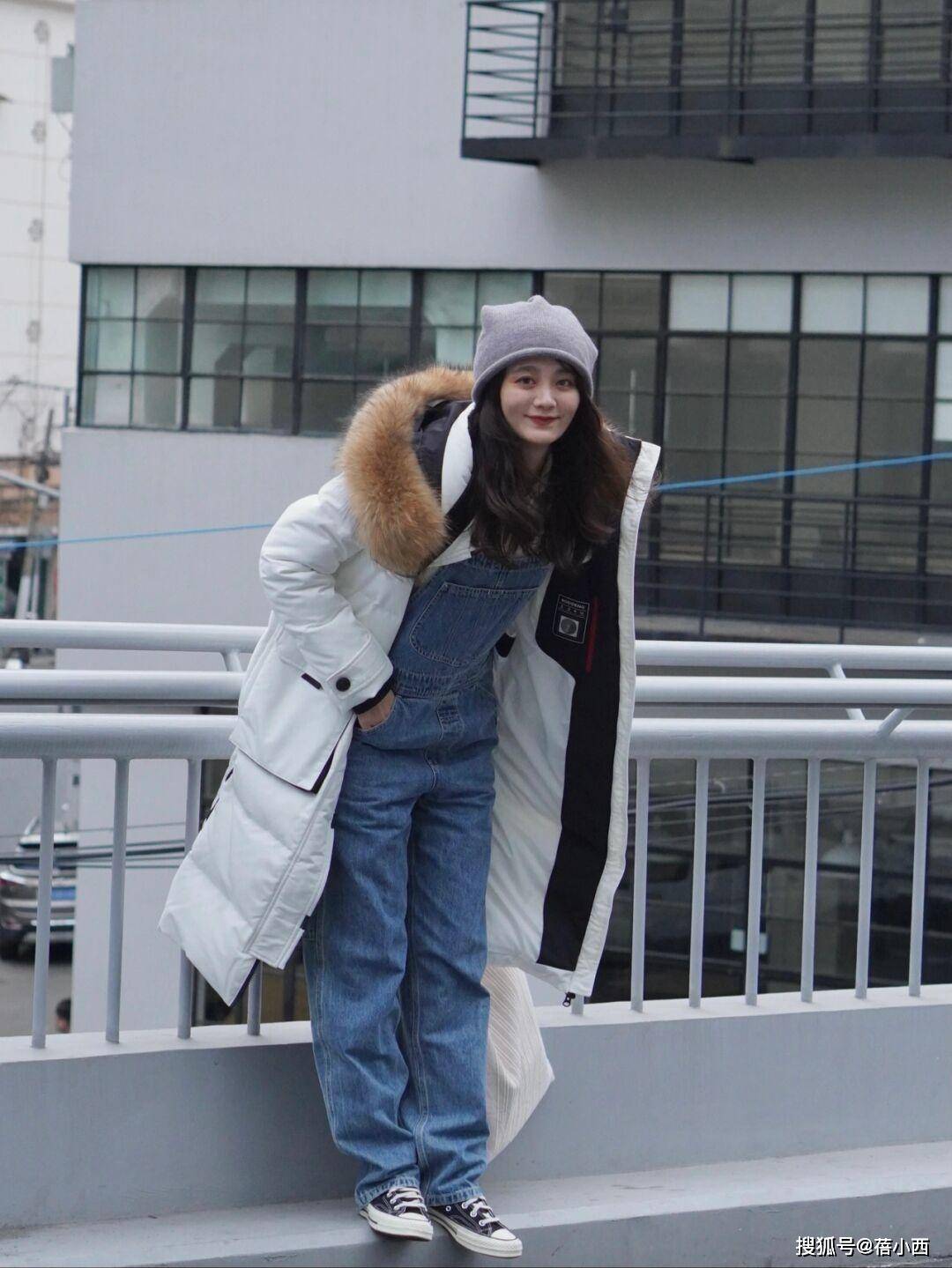 黑色 时髦的女人，一定要有一件适合自己的“羽绒服”，已帮你选好款式