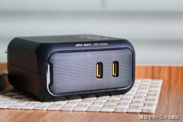 苹果用什么充电器好不伤电池 adeab458c7de49069485c75b010b1bf8.jpeg