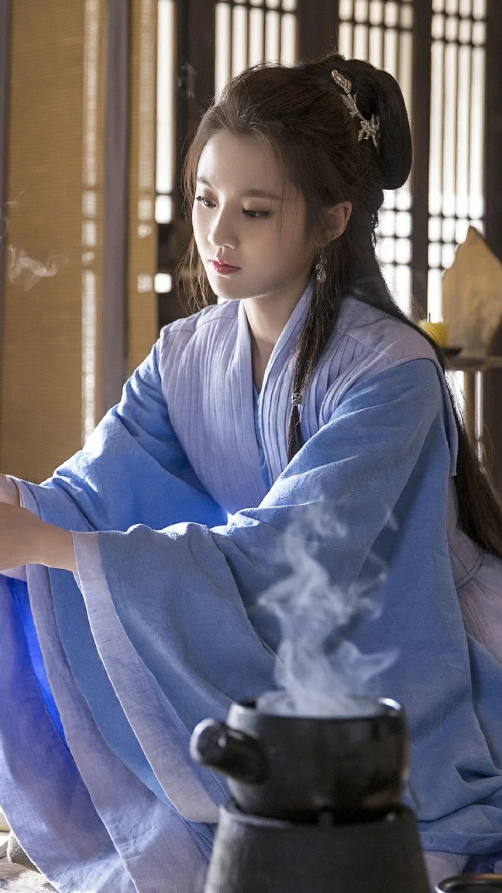 《有匪》最新路透赵丽颖还是很美,不过大家却被女二所惊艳_张慧雯