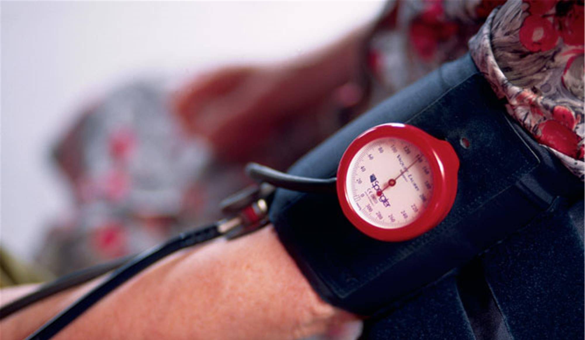 肾脏|不知为何被尿毒症“缠上”了？这10个“罪魁祸首”，你得搞清楚