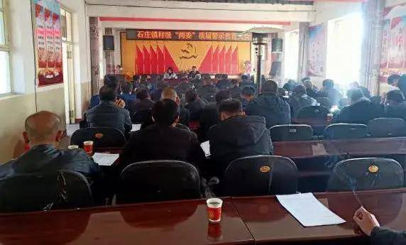 村级大喇叭"讲",宣传单横幅"看",朋友圈微信群"转"的"四位一体"宣传