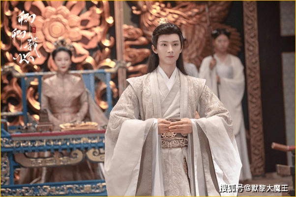 优酷|爱奇艺优酷又“撞档”，新剧上线仅隔2天，古装甜宠对决家庭爽剧