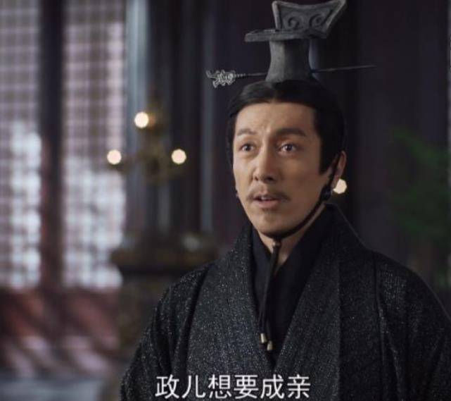 口碑|演员扮嫩有多毁口碑？黄晓明被喷成“筛子”，张鲁一跌落神坛