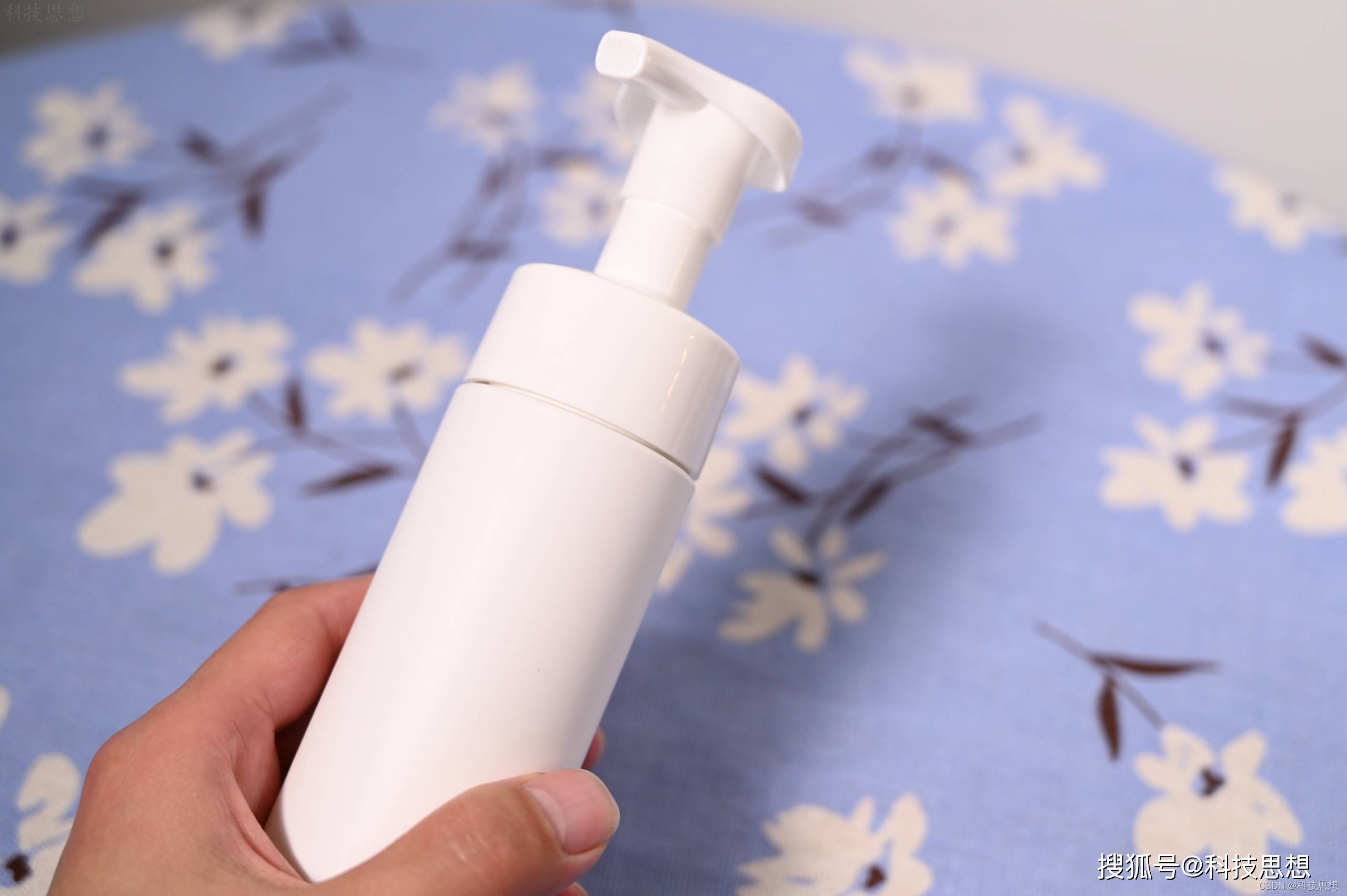 脸部脸部的专属泡泡SPA,温和清洁还能补水