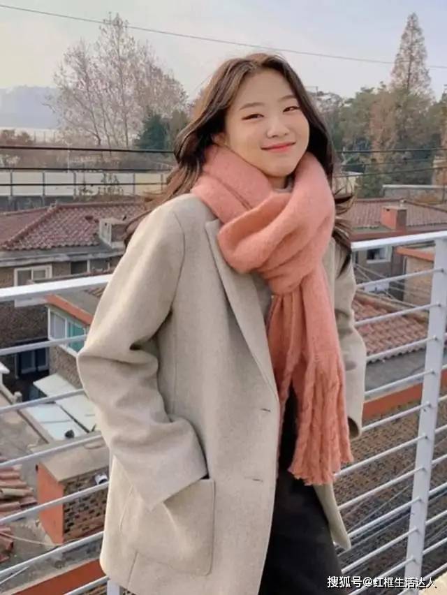 档次 秋冬常见的3套“死亡搭配”，土气还掉档次，中年妈妈们尤其爱穿