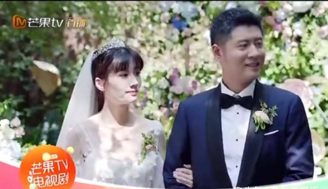 晋小妮|《青春斗》最幸福的一对结婚了,向真婚礼现场拍卖丁兰惹笑话!