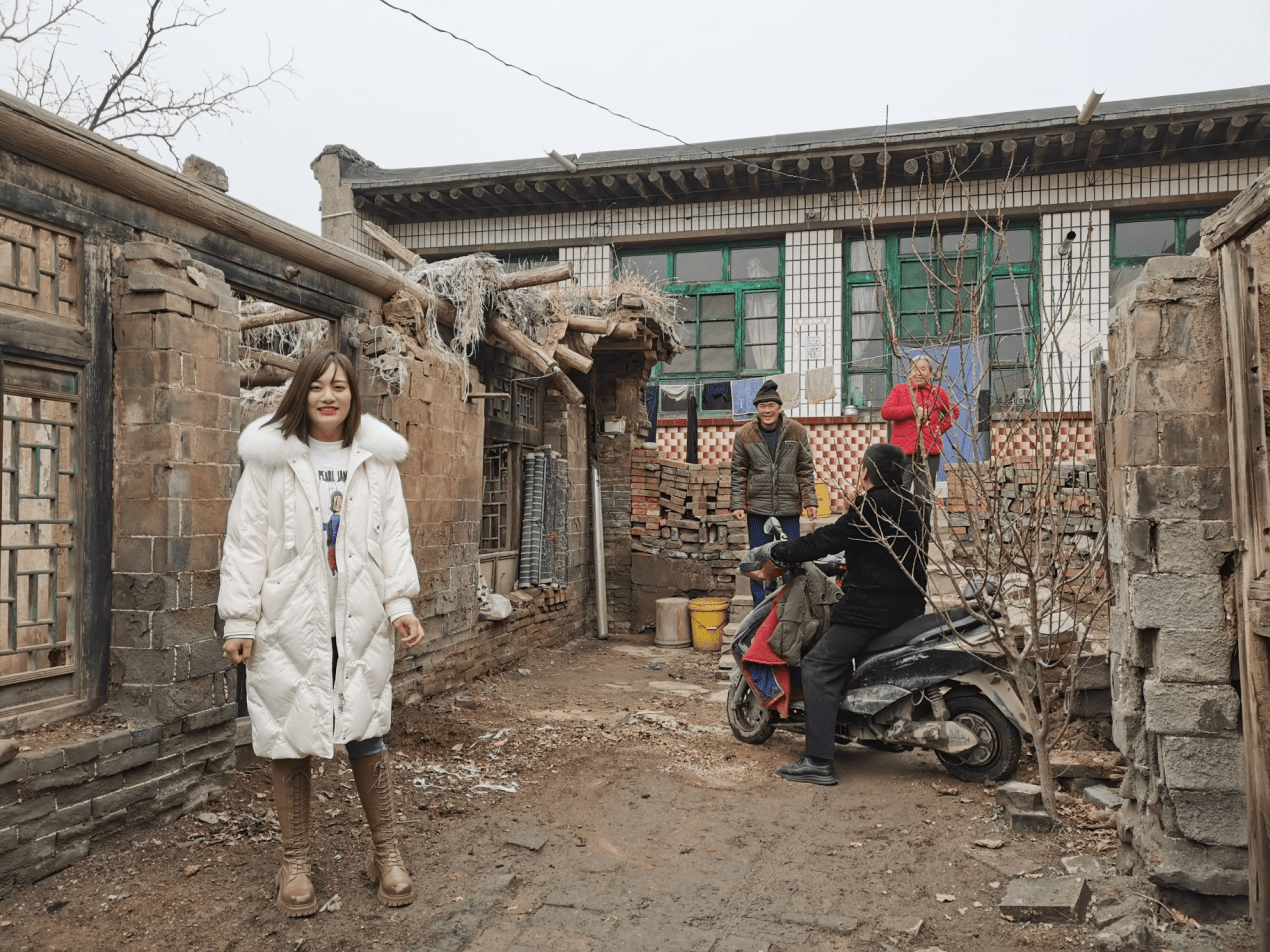 山西天祥建筑劳务有限公司在太原清徐西青堆村举行公益捐赠活动_张晓