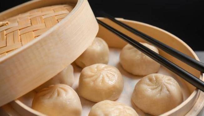 空腹|晨起三件事，或会“弄伤”肝，很多人不知道，每天做，劝你停下