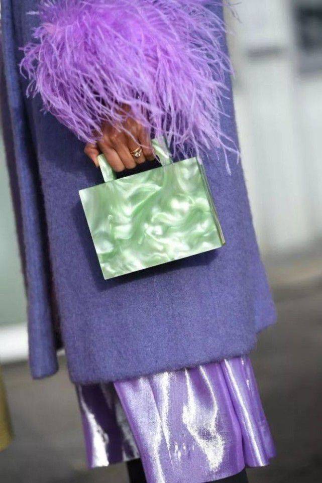 元素 2022年的流行色榜单最新出炉长青花蓝浪漫到心动，来年一定要入手