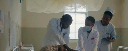 埃博拉|开播3天收视破2，全5星好评，《埃博拉前线》凭什么这么“火”？