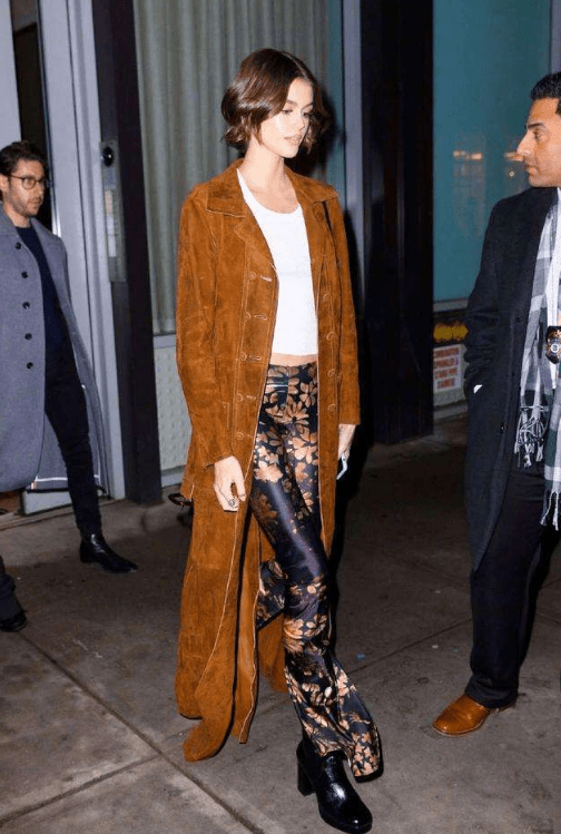 颜色 外套面料比颜色更重要！今年街头流行穿“麂皮”，时髦精致显贵气