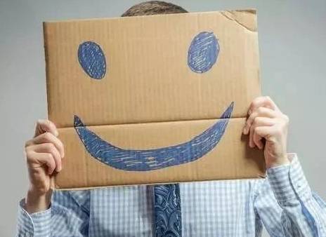 青色|肝脏不好的人，身体会出现6种表现，若没有，肝脏还算健康