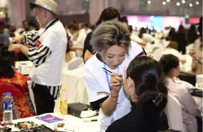 南丰12月直博展，第六届CBSC美业大赛，带来的不止是时尚震撼