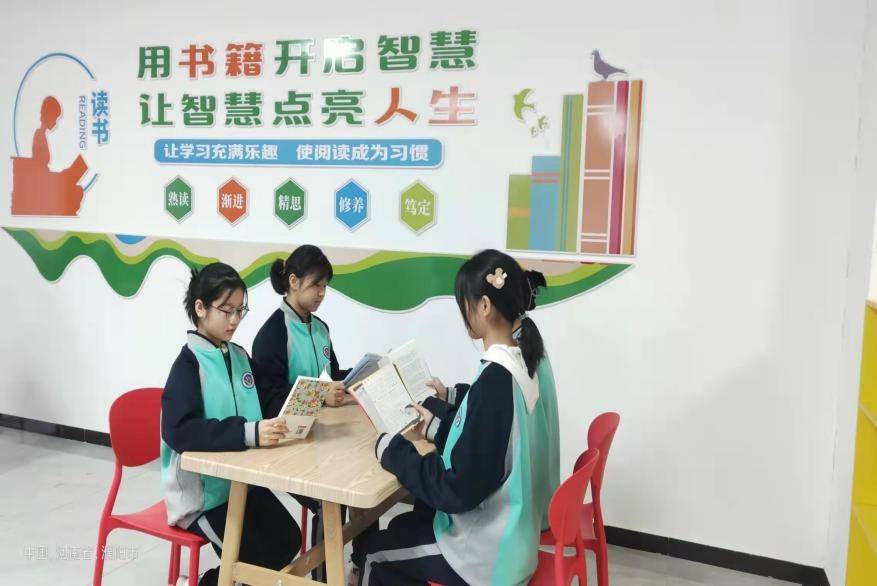 做好读物管理打造书香校园濮阳市第五中学落实五项管理之读物管理