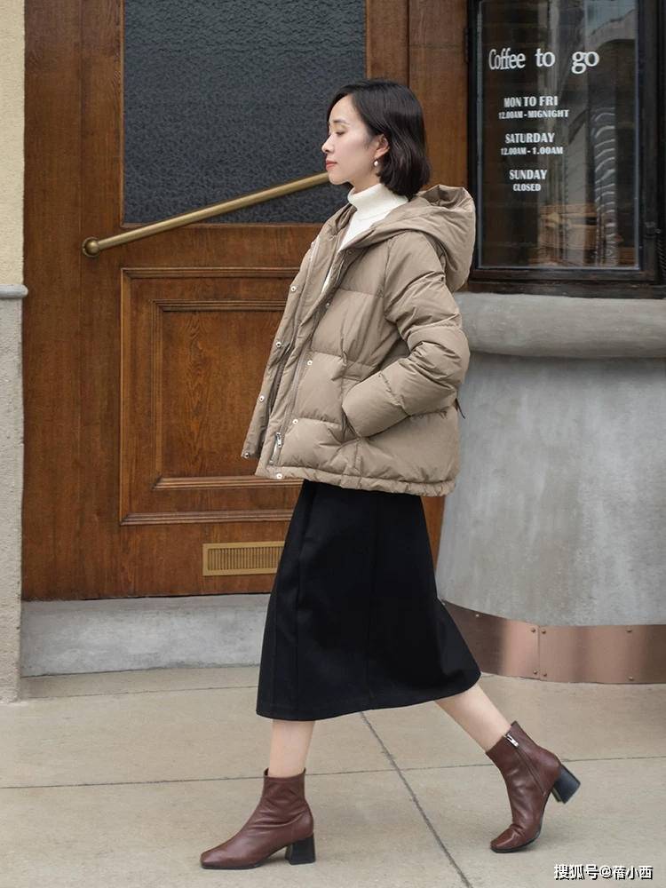 黑色 穿来穿去还是小黑裙最好看，特别是这3条中长款，简约百搭有气质