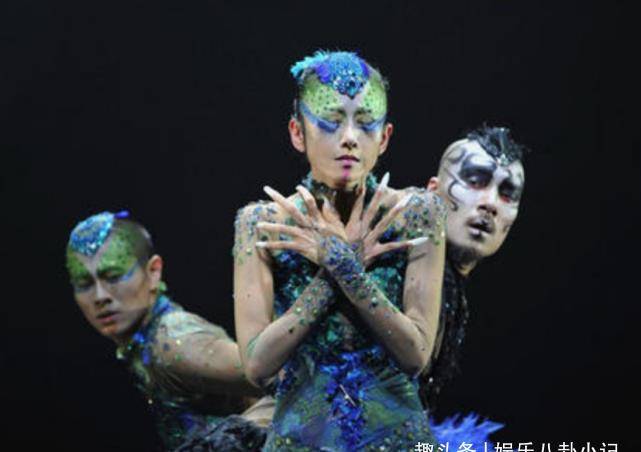 册是我今天收到最好的生日礼物笔、收音机、普通话练