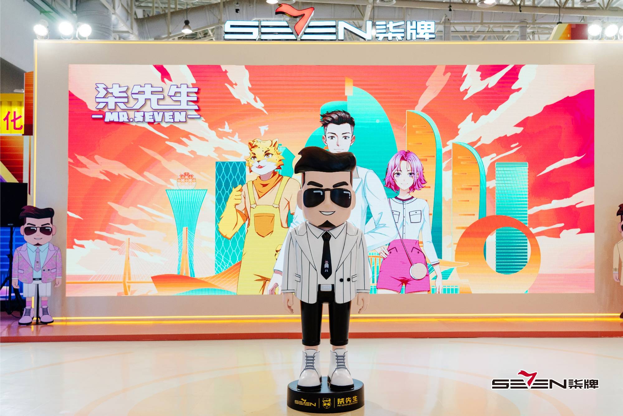 以创新,赢未来丨中国柒牌亮相第28届中国国际广告节_先生_品牌_时尚