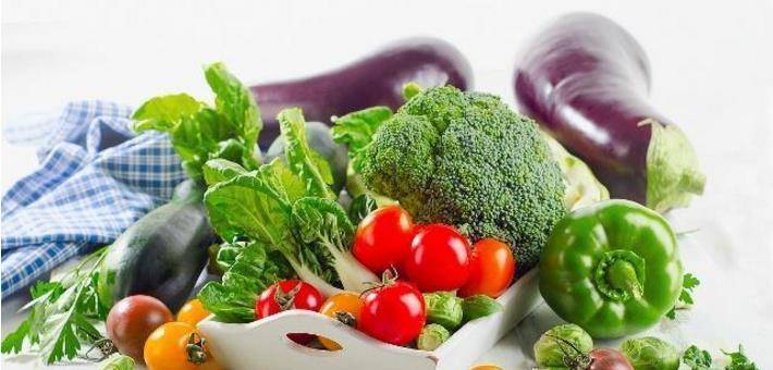 并发症|糖友抓住降糖“黄金时间”，记好8个数字，帮你稳住血糖