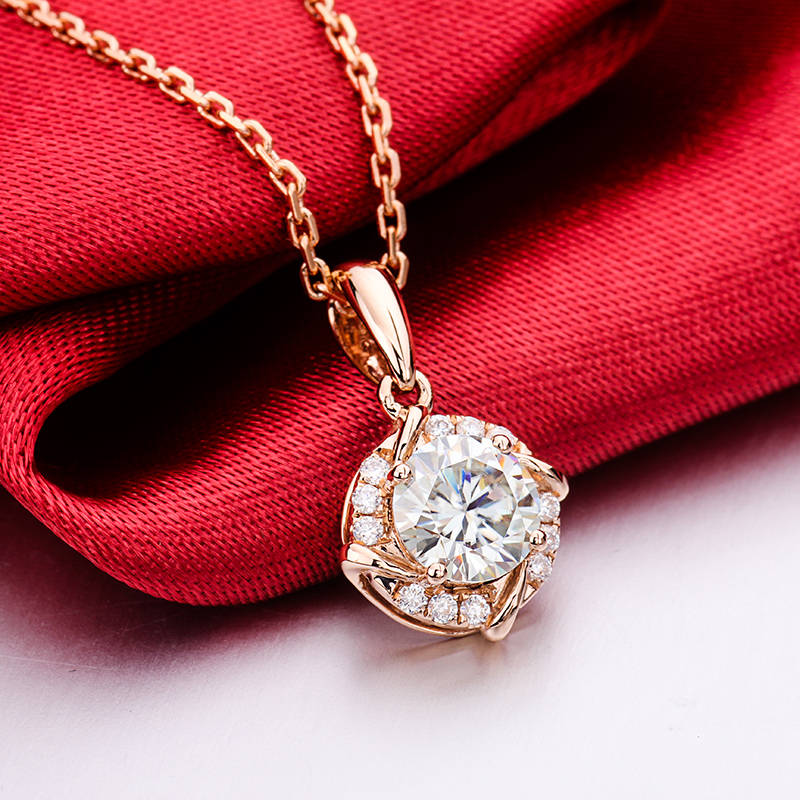 广西梧州市星亿珠宝有限公司精心造物，给您无懈可击的美丽