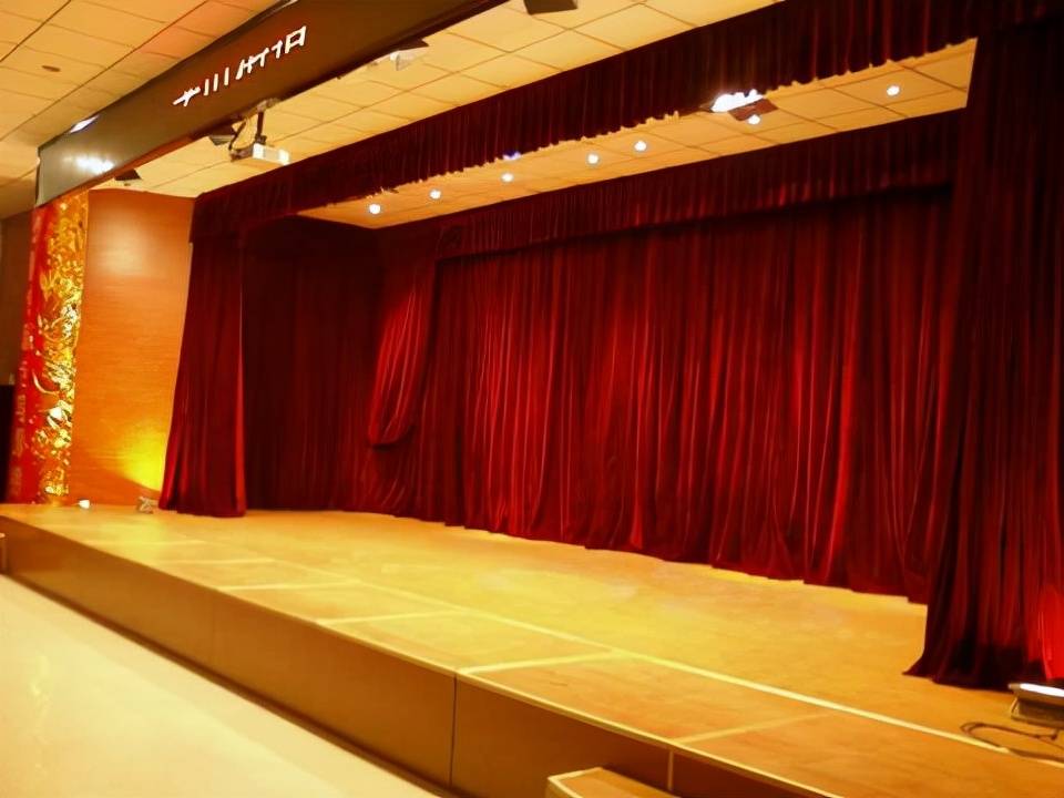 什么是拉幕机?它的特点是什么?_对开_轨道_舞台