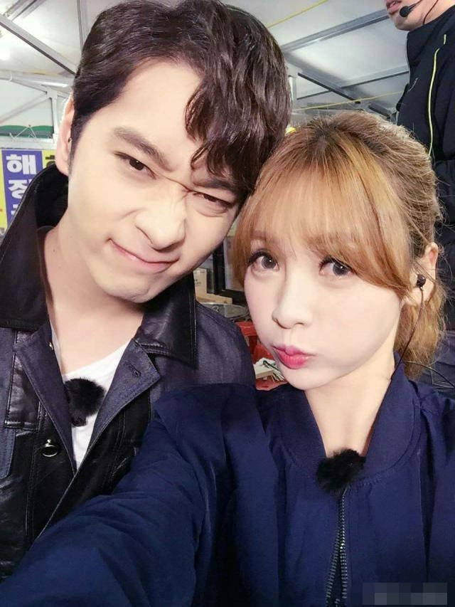 王力宏为某人离婚?陈伟霆何穗要结婚了?_李靓蕾_问题_台媒