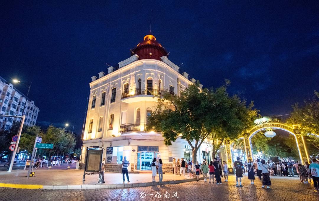 景区|哈尔滨市区免费的4A景区，夜景梦幻迷人，很多游客来打卡