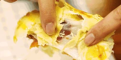 蛋黄酥|闺蜜每次嘴馋,都选这5种零食,味美好吃却不贵,果然是高级吃货