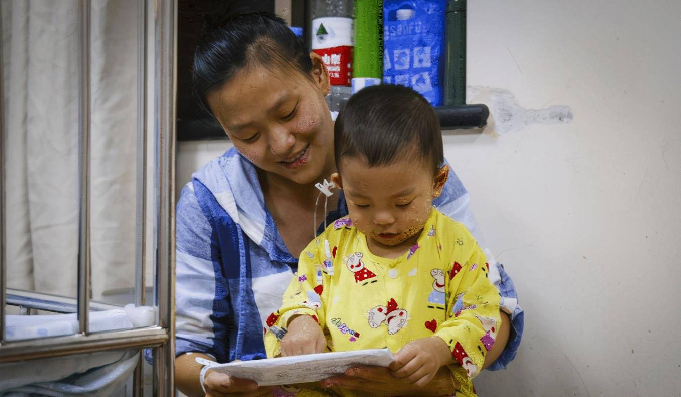 2岁儿子需换肝保命,丈夫却花2千元买断亲情:不捐肝,我们离婚吧_张媛媛