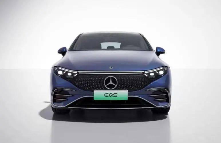 奔驰eq旗舰10796万起售你细品