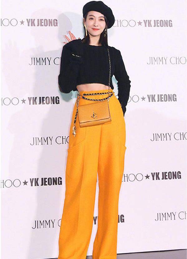 黄更淡 黄色怎么穿才显白？明星们亲自为你示范，争做2020春天最靓的仔