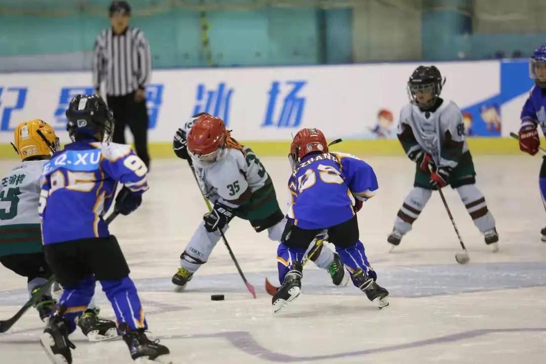 2021年重庆市少年儿童阳光体育冰球比赛激战落幕