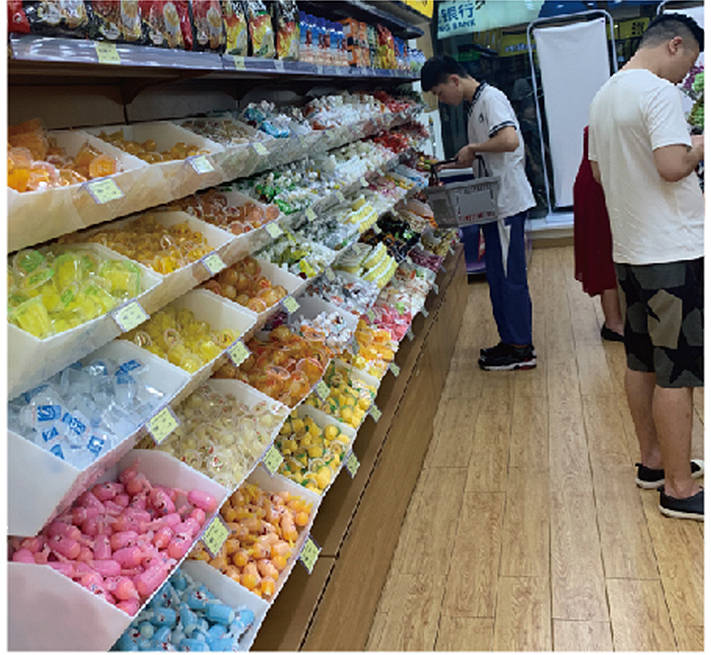 经济|欣果铺子则聚焦“高端零食”提出健康化食品