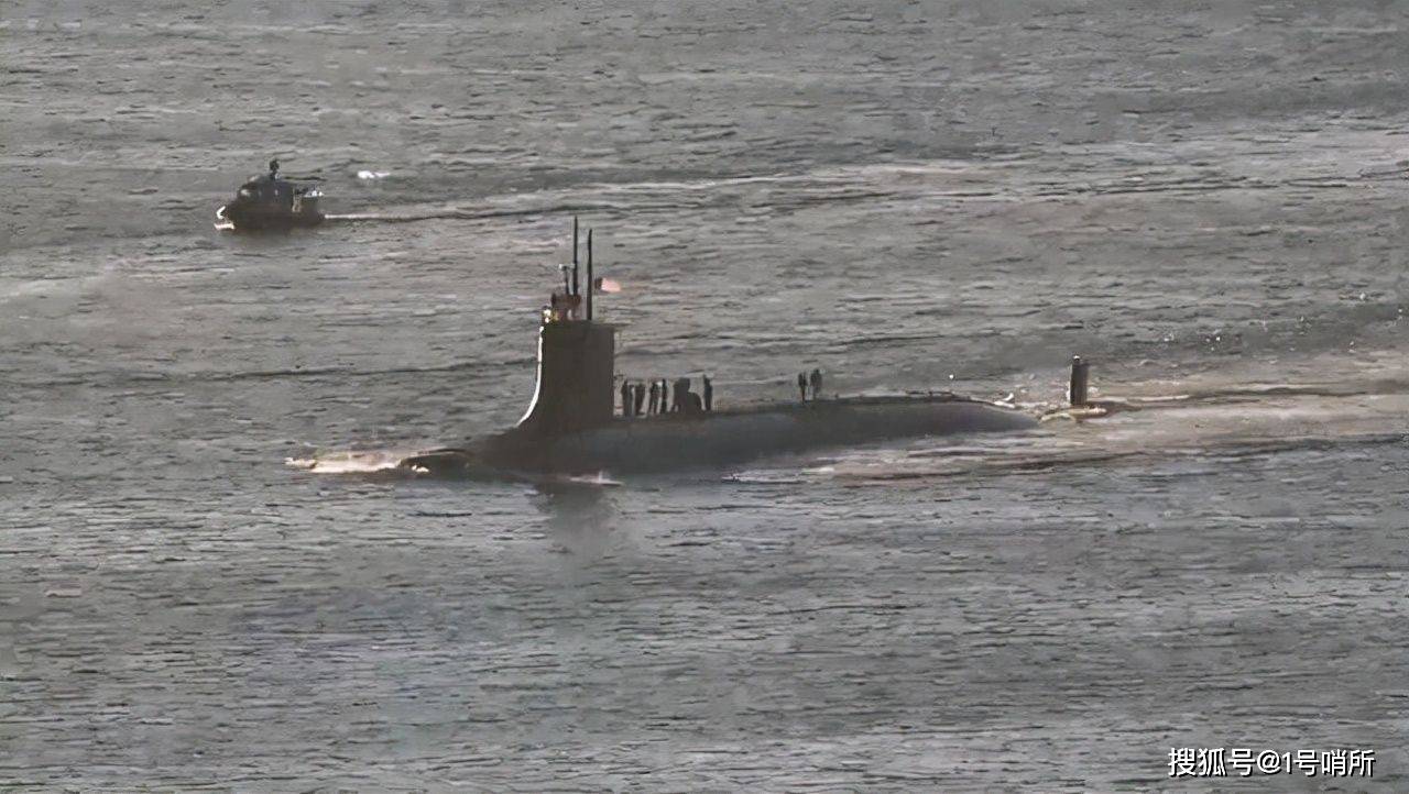 时隔2个月，俄海军专家说出美潜艇撞击真相：并非撞击海山