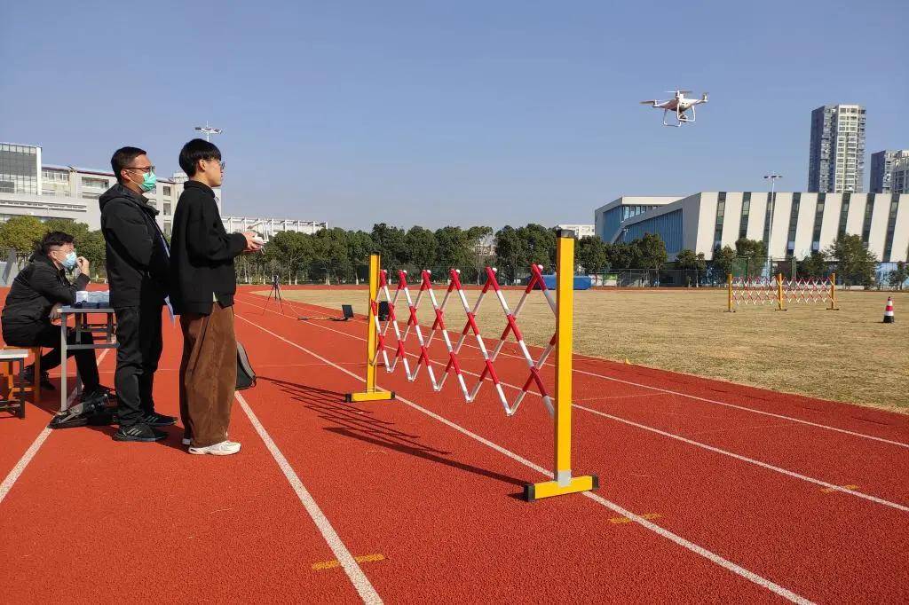 大疆创新1x浙江省无人机操作应用职业技能等级证书顺利完成考核