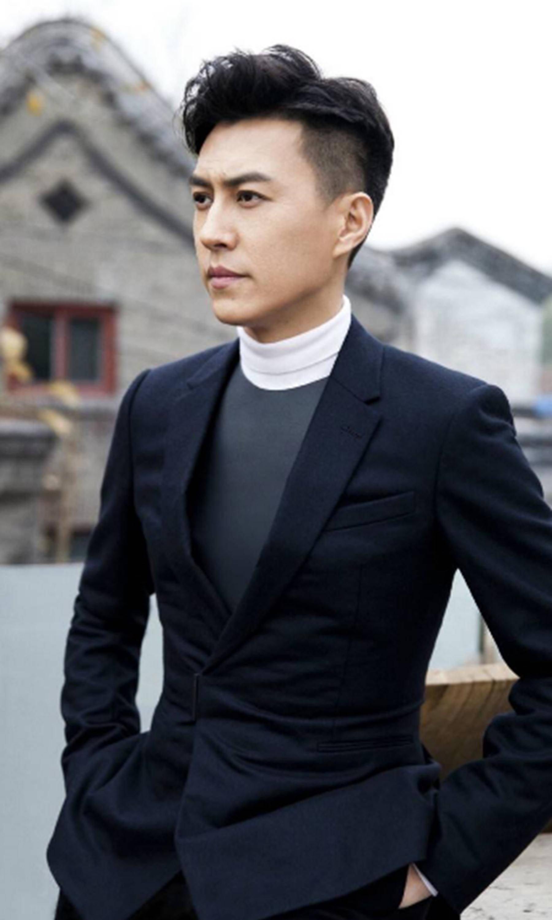 李幼斌|《如果岁月可回头》收官不久，靳东又一新剧将播，主演全是老戏骨