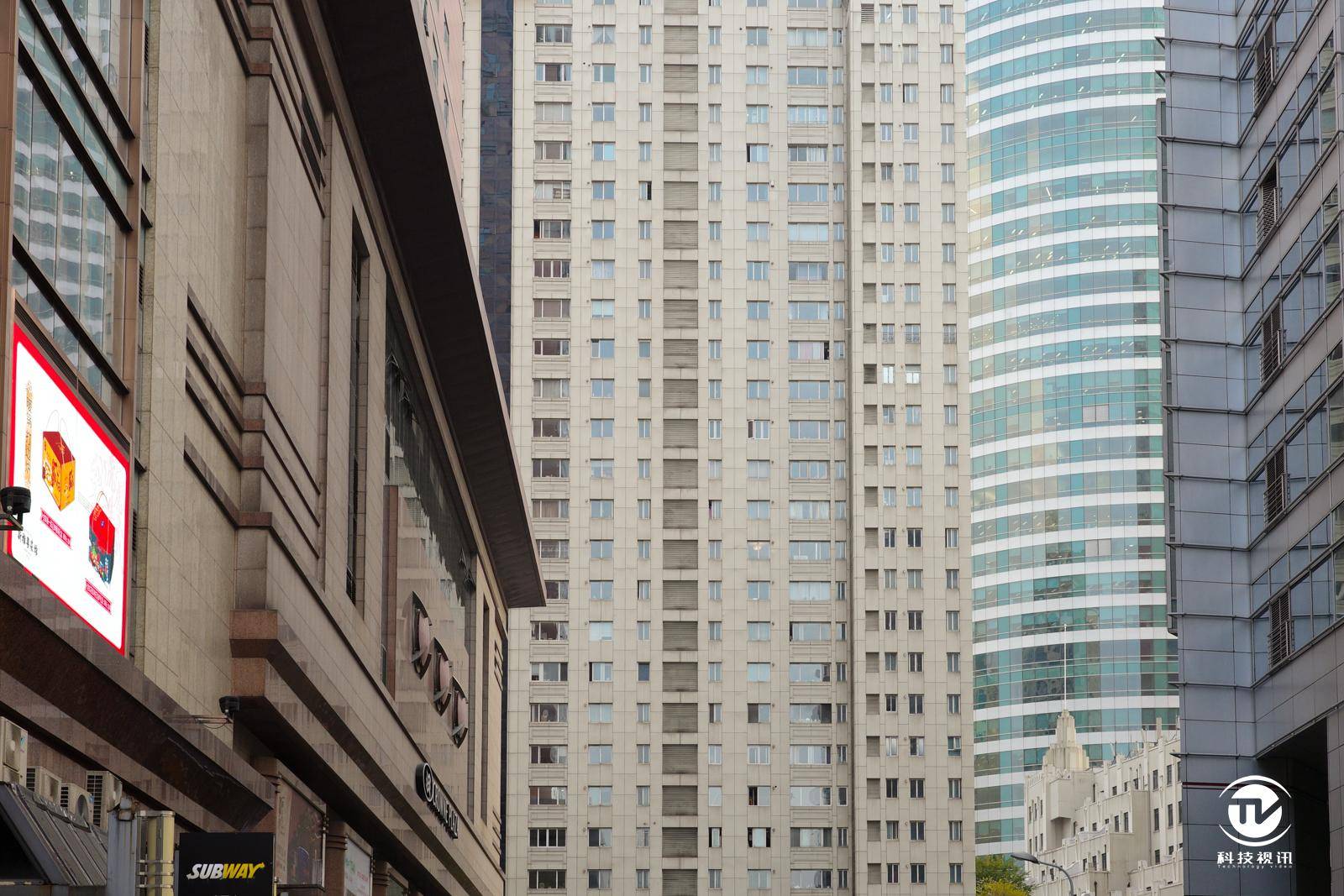 效果|深评！即开即拍扫街神器 小手型也可单手掌控理光GR IIIx