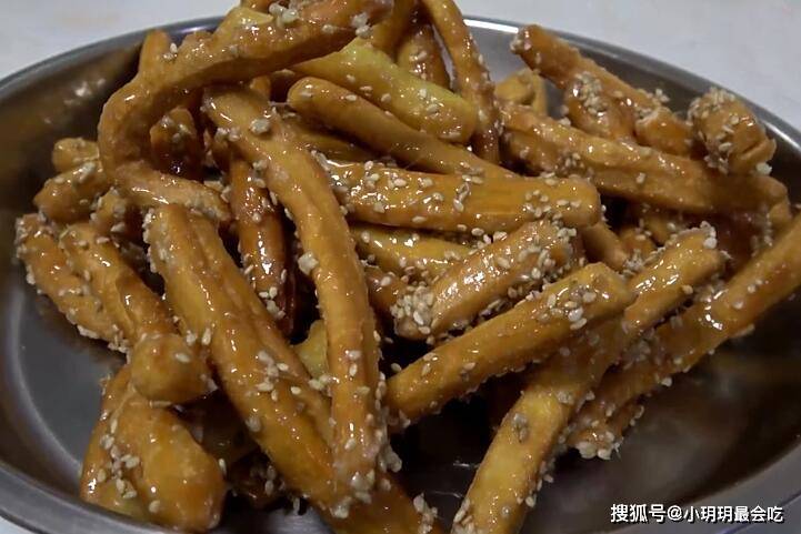 做法|好吃又简单的江米条,做法和技巧告诉你,香甜酥脆,做一锅不够吃