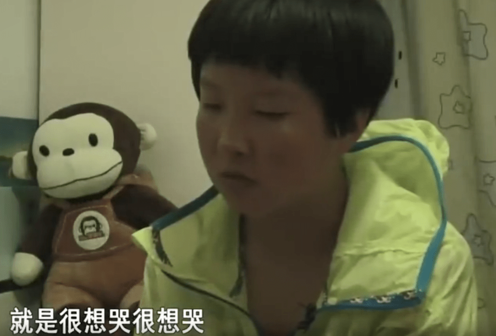 变形计最苦丫头拒绝城市爸爸领养和爷爷生活19岁死于肺癌