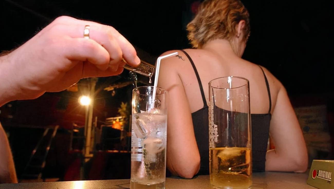 祸害女性的液体快乐丸多可怕51岁老汉靠它侵犯上百名女性