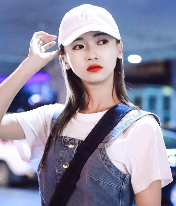 创世纪|《青春创世纪》黄景瑜吴谨言马倩倩陷三角恋,会擦出怎样的火花?