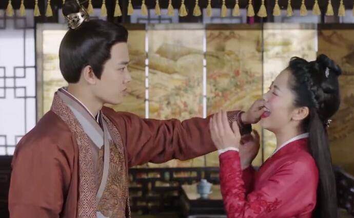 兄弟|任嘉伦把谭松韵亲手推给她下一任“老公”宋威龙 无奈今夏拒绝了